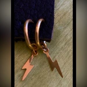 NWOT Stamped 14k GF Lightning Bolt Hoop Earrings